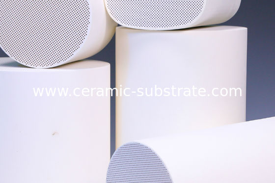 kopen Honingraat Ceramisch Substraat, ceramische de katalysatorsteun van 100CSI/katalytische filter online manufacture